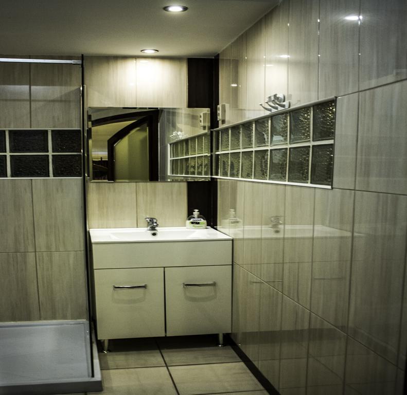 Hotel The Training Station Budapest Esterno foto
