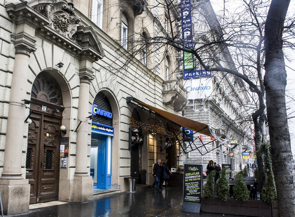 Hotel The Training Station Budapest Esterno foto